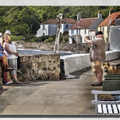 Bill McKenzie - Taking a Piccy